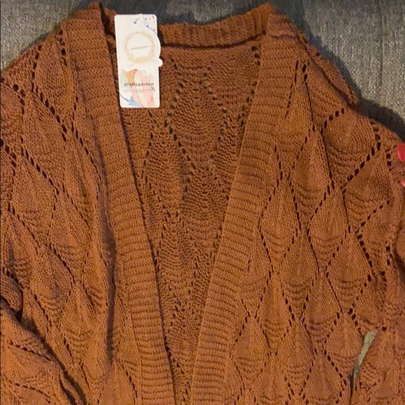 NWT Long knitted cardigan. - Picture 2 of 7